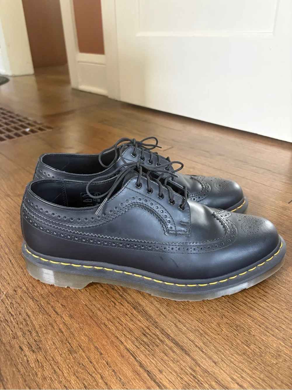 Dr. Martens 3989 Yellow Stitch Smooth Leather Brogue Shoes - black, size 12